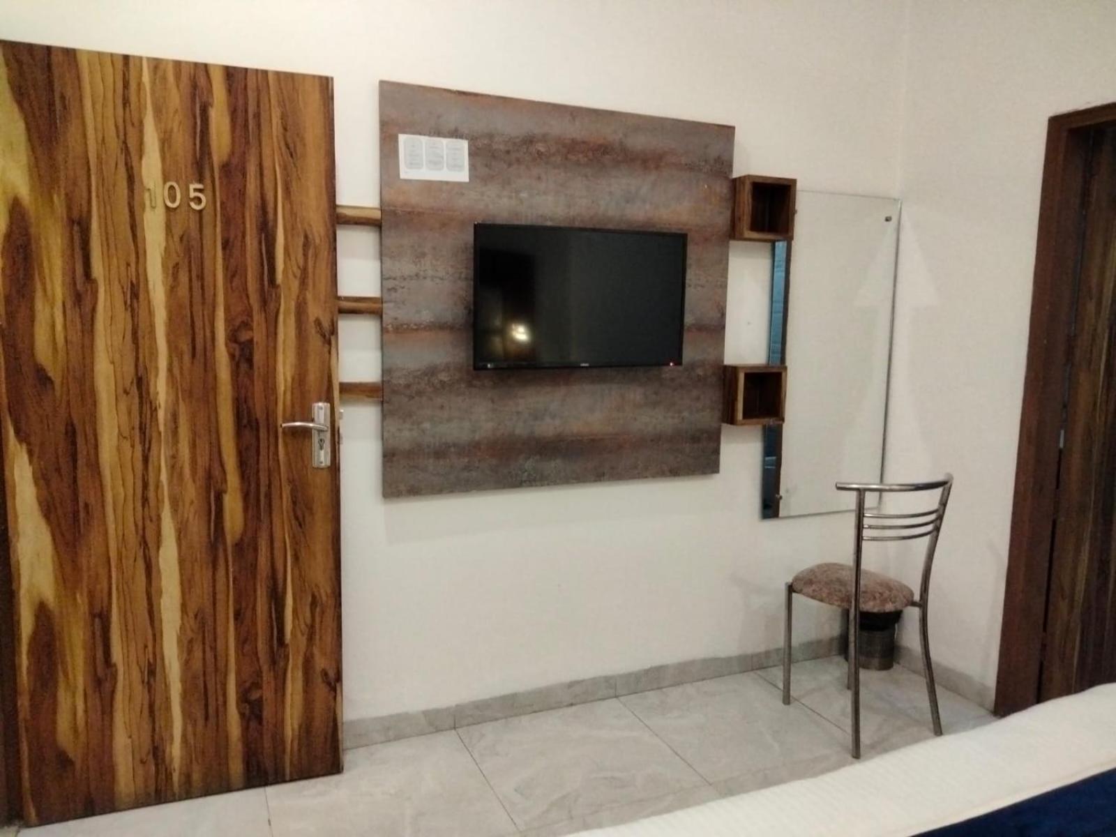 Hotel D Plaza Zirakpur Exteriér fotografie